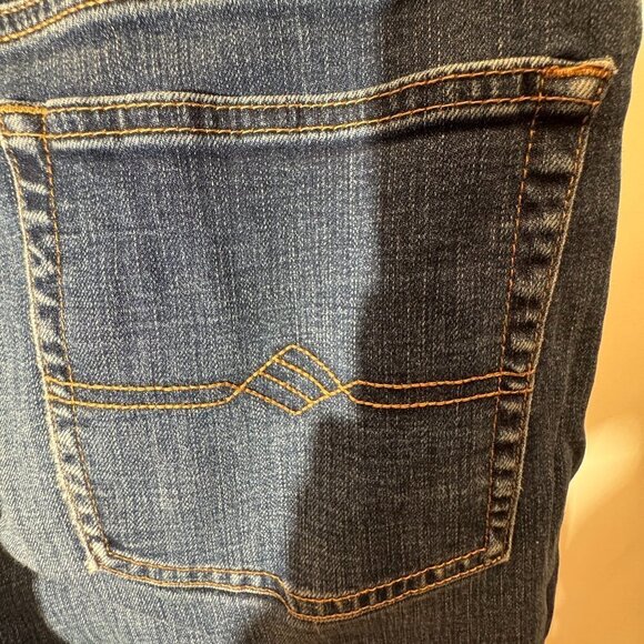 Joseph Abboud Men's Classic Fit Jeans - Size W36 x L30 - Picture 4 of 9